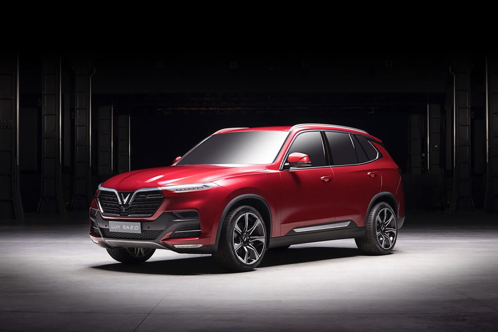 VinFast SUV front 34 right 2